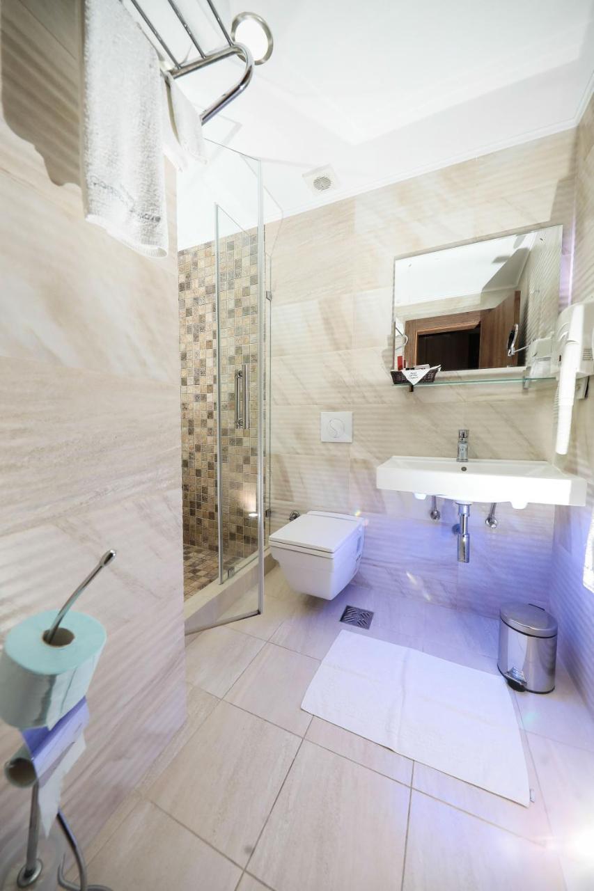 Hotel Carshia E Jupave Gjakova Екстер'єр фото